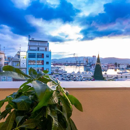 Arcade Panoramic View *