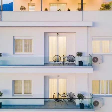 Arcade Panoramic View *