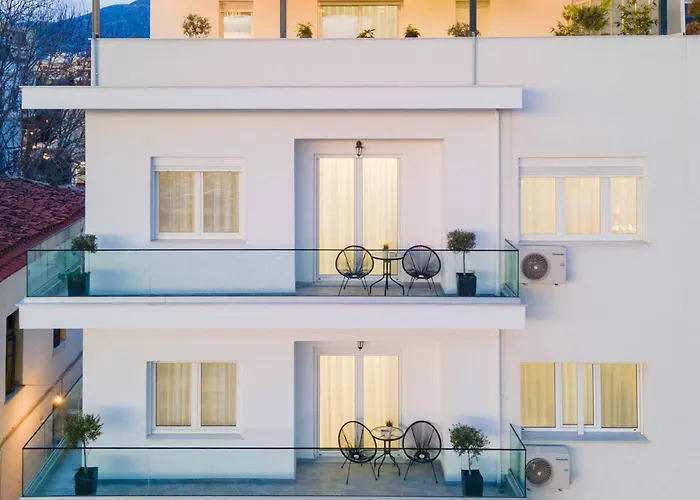 Arcade Panoramic View *